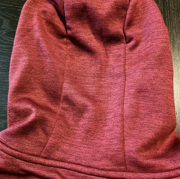 Under Armour Hoodie - Picture 7 of 7